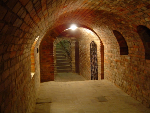 Podziemna Trasa Turystyczna w Sandomierzu, widok na korytarz straceńców